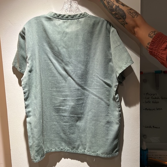 Asian looking shirt, very cool & convenient for any situation. - Picture 2 of 2